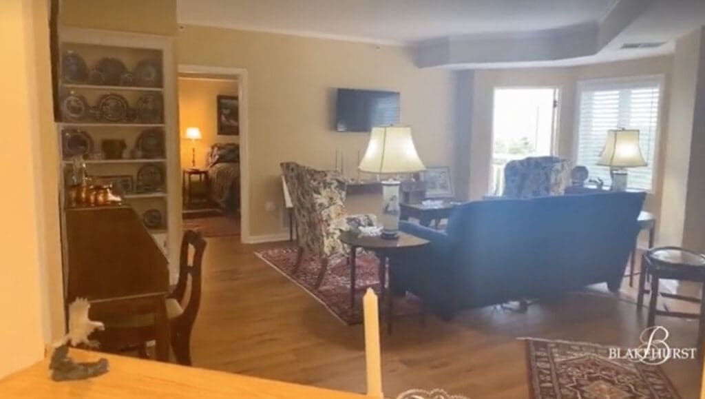 One bedroom senior apartment tour